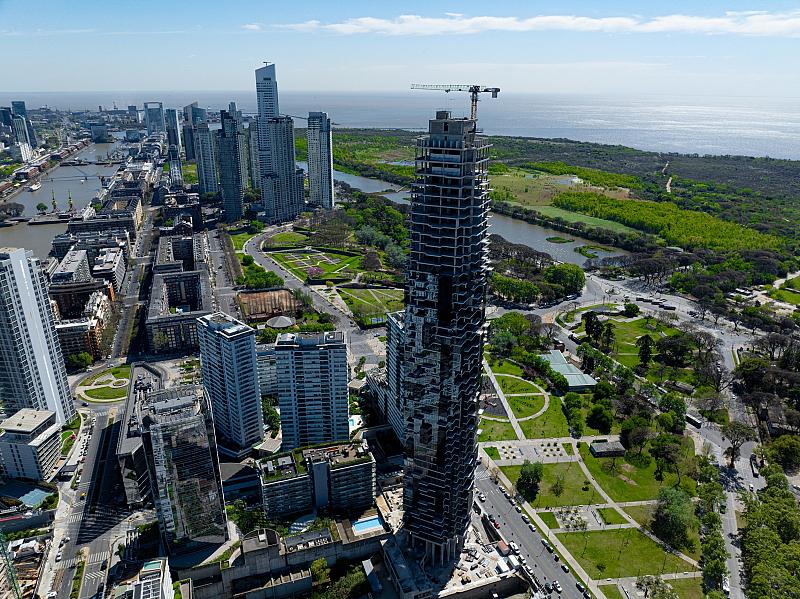 Edificio a Estrenar En construcción