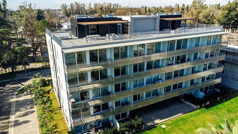 Edificio de Condominios En pozo