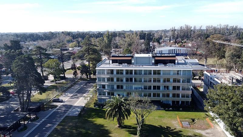Edificio de Condominios En pozo