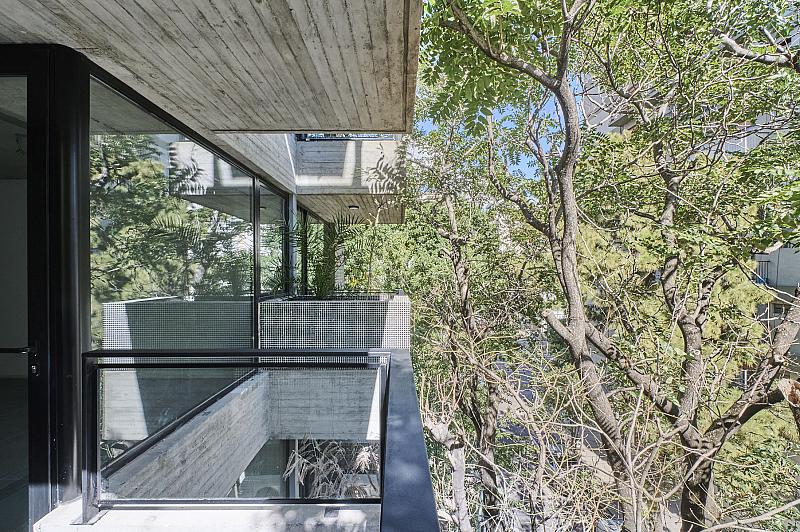 Edificio a Estrenar En construcción