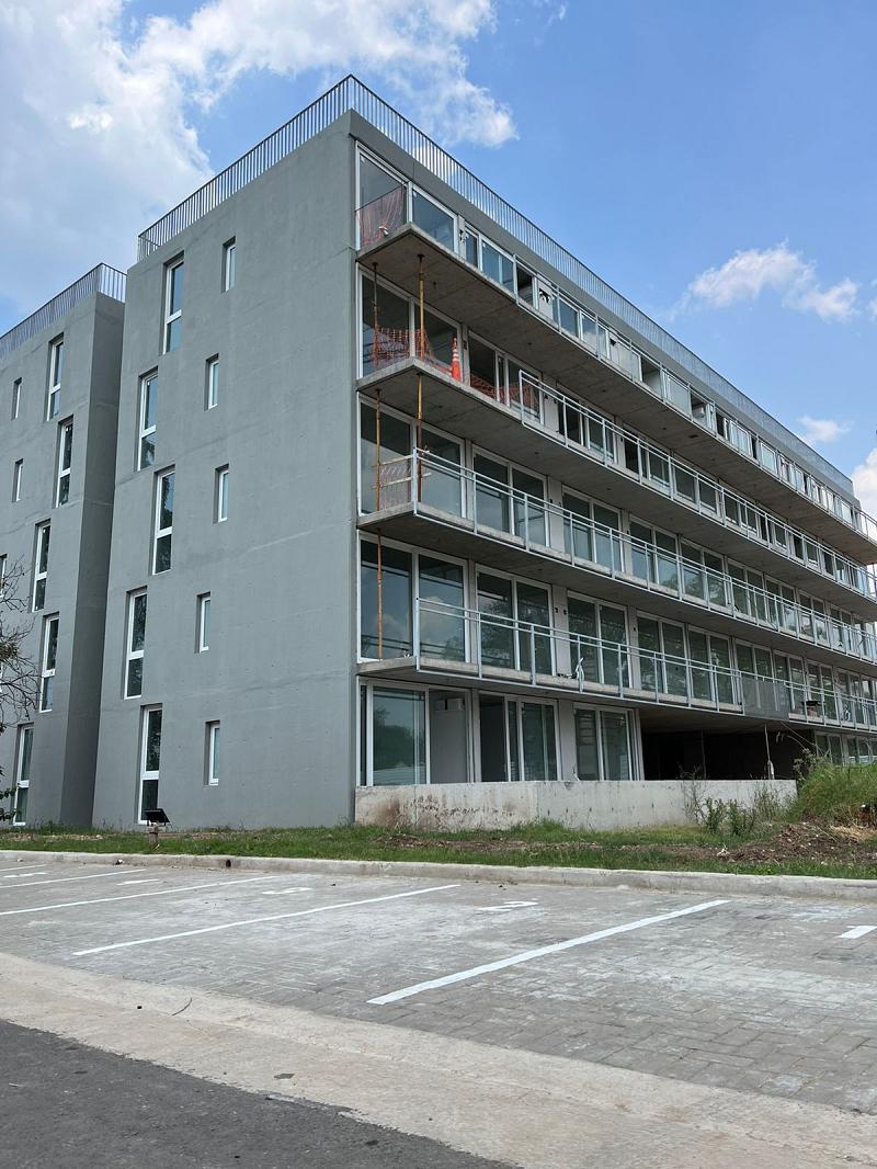 Edificio de Condominios Terminados