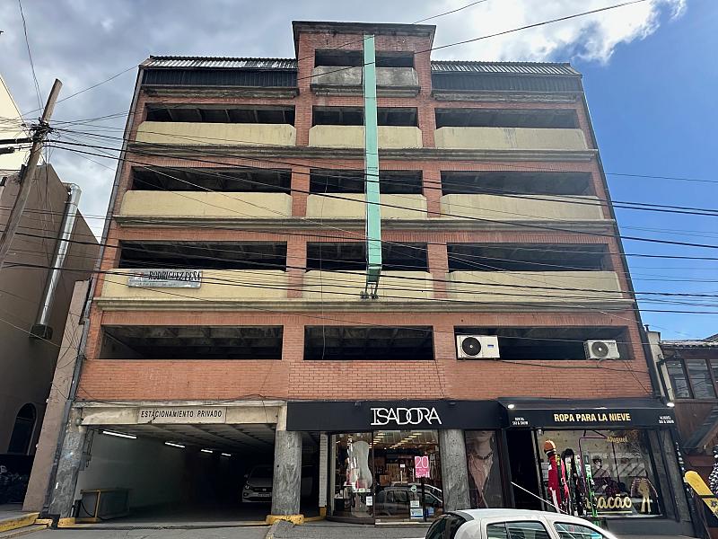 Cochera en venta