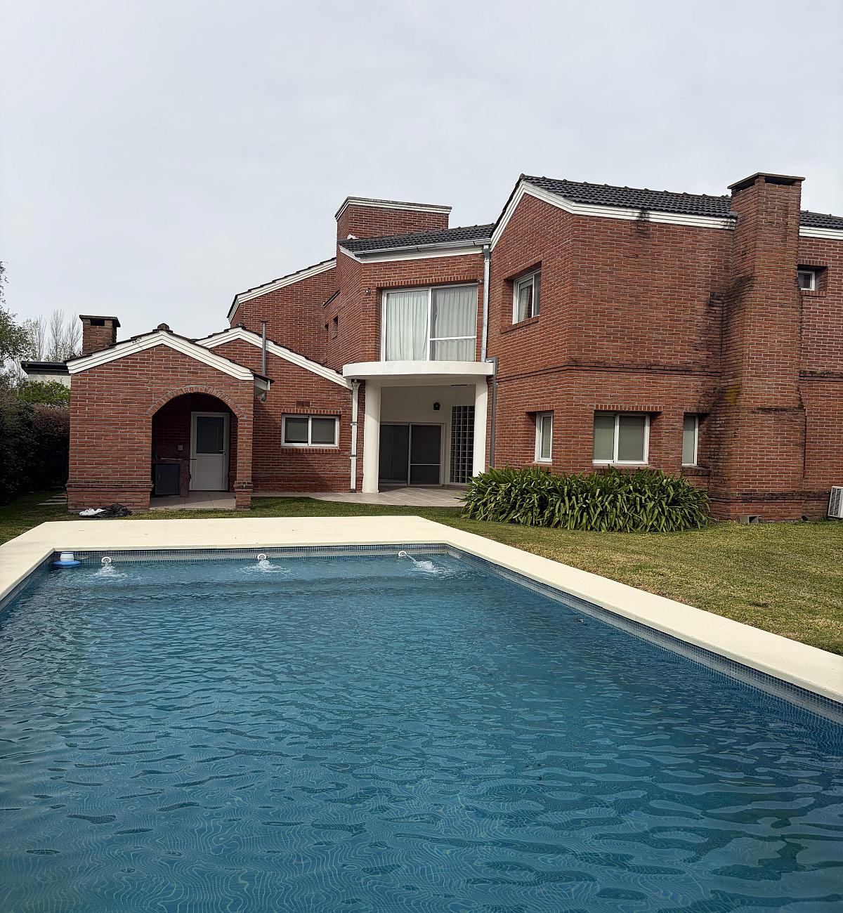 Casa en alquiler
