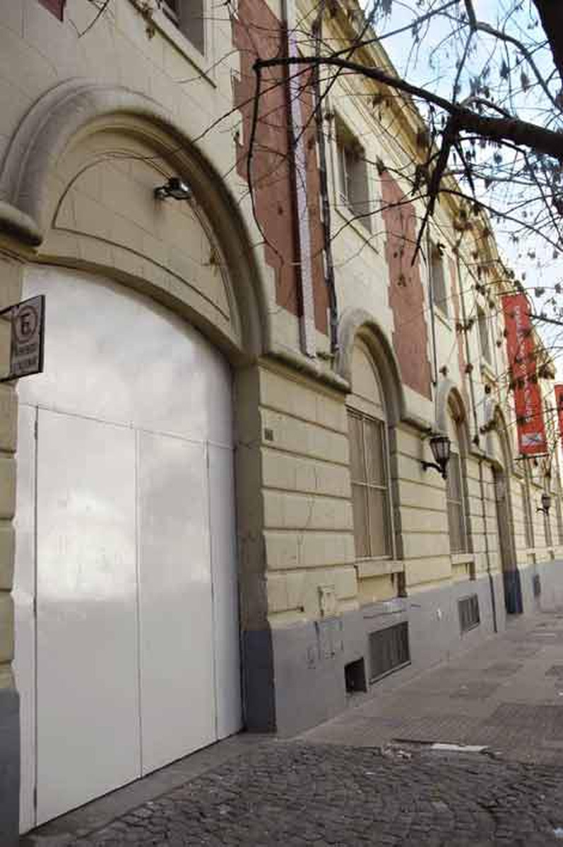 Edificio en Block en alquiler
