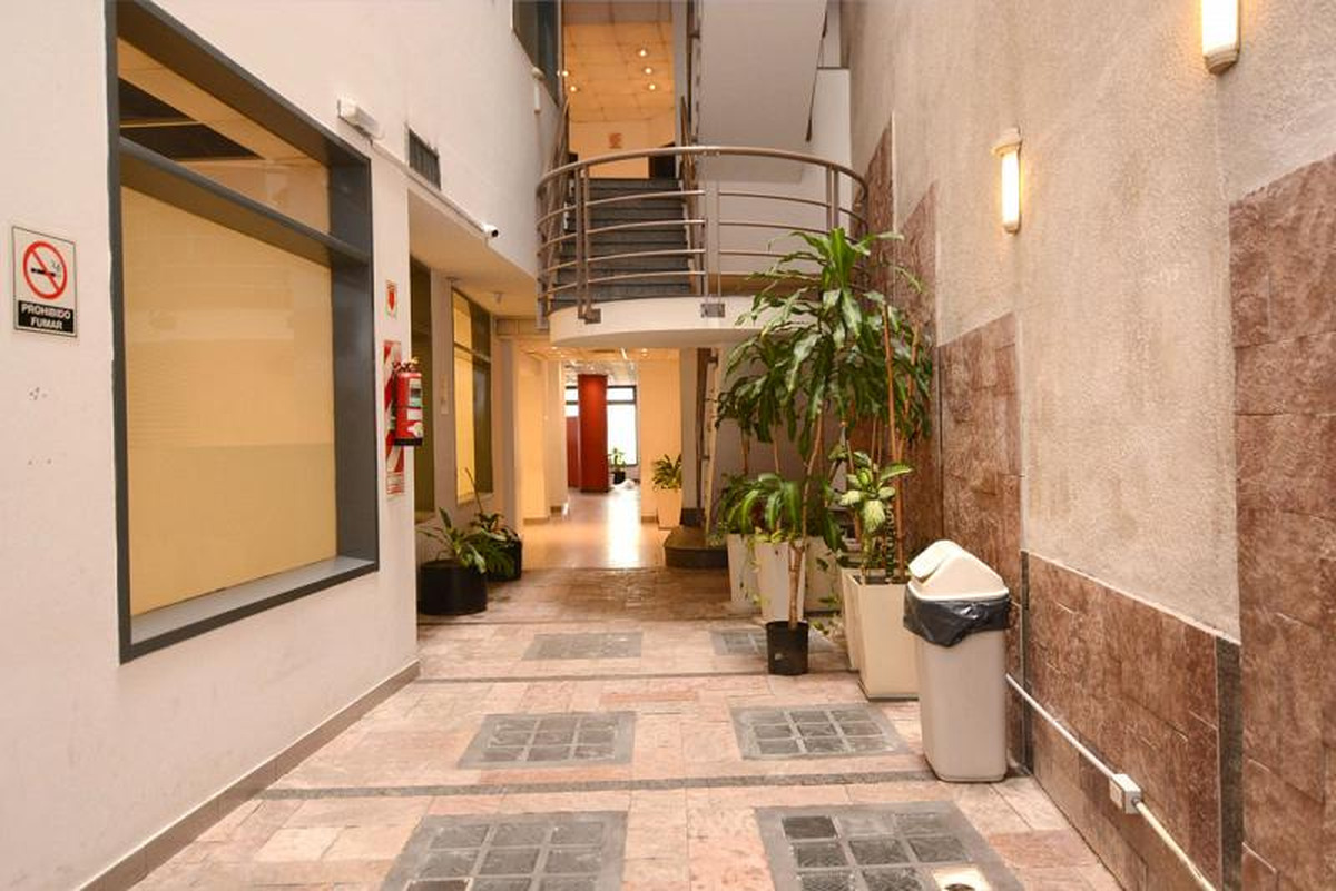 Edificio en Block en alquiler
