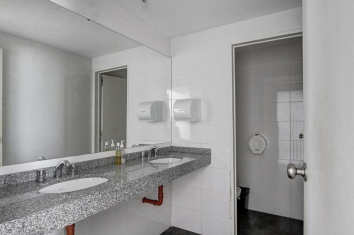 Depósito en venta